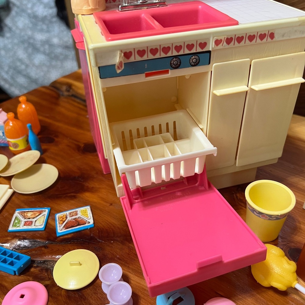 Vtg Mattel 1984 Barbie Dream Kitchen Playset Accessory Lot Food Pots Pans Dishes - Picture 4 of 16